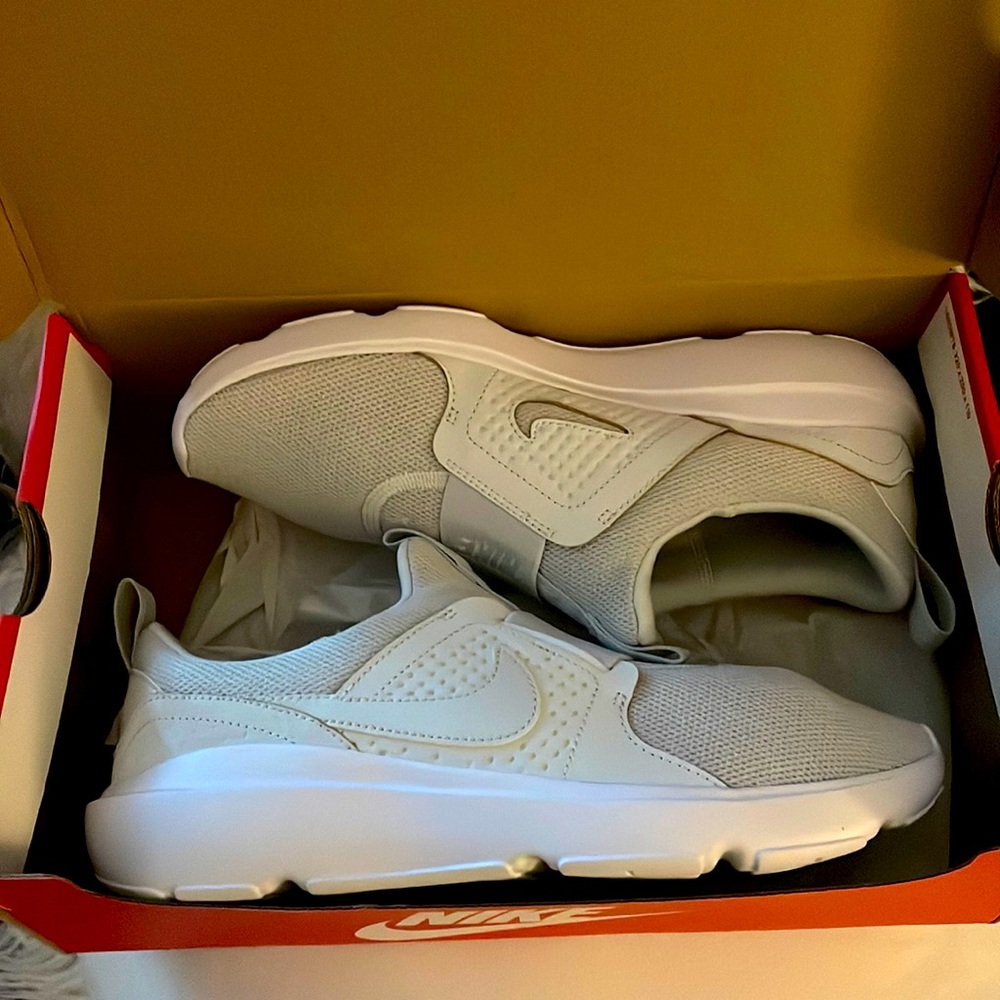 Womens casual shoe #PoshAffiliate